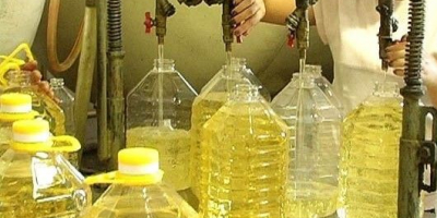 We are producers of vegetable oils and we produce
