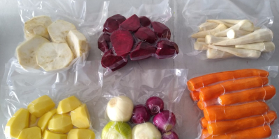Vegetables, peeled and vacuum-packed: Onions, peeled: - white 2.5