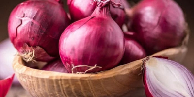 Fresh Red Onion This type of onion, also known