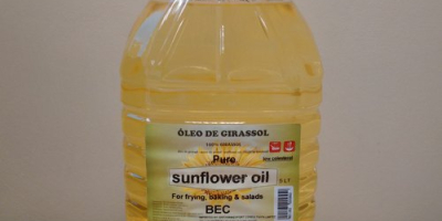 we can suply grade a refined and crude sunflower