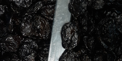 Dried prunes without pits are available from 1 ton