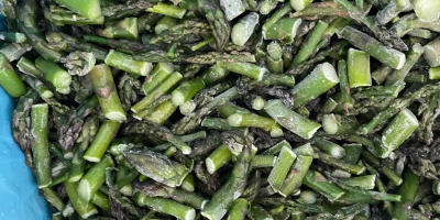 Whole asparagus, asparagus pieces, tip and stem.
