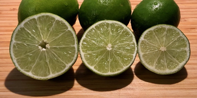 GREEN LIME for sale. Very juicy, thin skin. Country