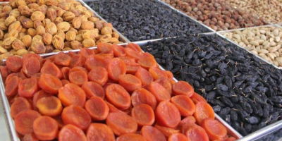 Uvetta secca esportata dall&#39;Uzbekistan nera, rossa, gialla, marrone, verde,