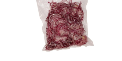 Verkaufe geschnittene weiße und rote Zwiebeln, luftdicht verpackt. Mengen