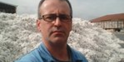 Wir verfügen über große Mengen frisch geernteten Reises aus