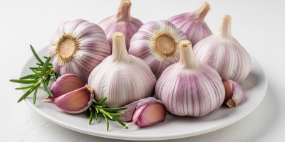 We sell high-quality, fresh purple garlic, recently harvested in