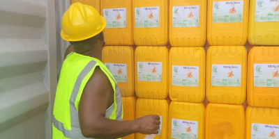 Рафинисано сунцокретово уље Порекло: Танзанија Приближна цена: 1л /