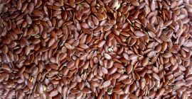 We sell flax oil brown, humidity 8%, weed 3%