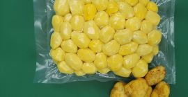 We offer peeled vegetables for gastronomy and delicatessen plants.