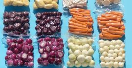 Vegetables, peeled and vacuum-packed: Onions, peeled: - white 2.5