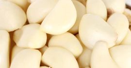 Богат питательными веществами чеснок: каждые 100 граммов воды, содержащей