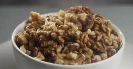 Продам орех грецкий очищенный в количестве 5200 кг. Грецкий