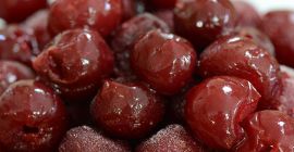Ползите от черешите: - Насърчава отстраняването на излишната течност