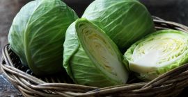 Имамо одличан добро узгојен црвени купус на нашим фармама