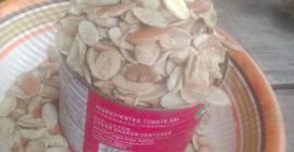 Vand fulgi de manioc, porumb, ulei de palmier, raci,