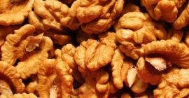 Venderò noci fresche sgusciate da agricoltura biologica