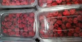 Fagyasztott málna 500 g rakott, ára 28 lej, amely
