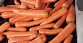 Wir können Karotten in Beuteln mit 10, 15 oder