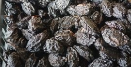 Продам 10 тонн чернослива и 2 тонны сушеных груш.
