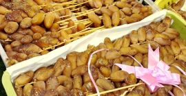 Hello, we are a company that exports dates from