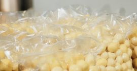 Oferim legume proaspete, de cea mai bună calitate, curățate