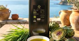 Nagykereskedelmi, hidegen sajtolt extra szűz olívaolajat árulok. 0,4%-os savtartalommal