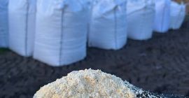 Ich werde CCM-Mais in großen Säcken, ungefähr 900 kg,